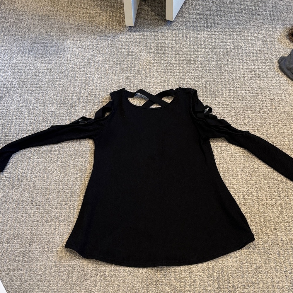 Women's Black Cold Shoulder Top